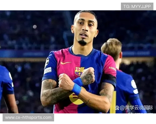 巴萨前场逼抢成功，拉菲尼亚反击中再下一城